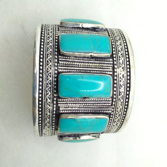 Single Turquoise Stone Kuchi Cuff Bracelet: Afghan Tribal Boho Jewelry - Picture 3 of 7